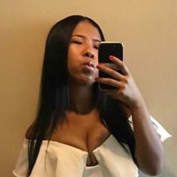 Meet your Posher, Kapri - Picture 1 of 1